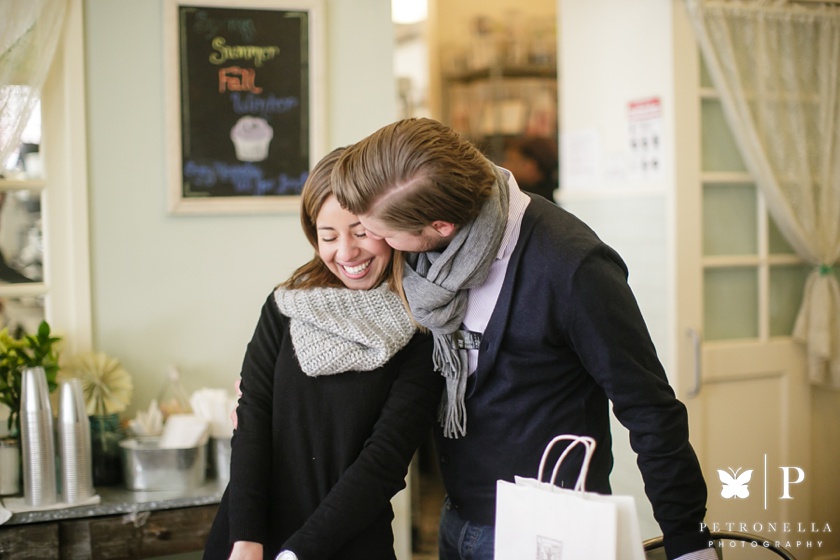 New York Magnolia Bakery Surprise Marriage Proposal Andrea Alberto Heart Bandits PetronellaPhotography_Munaluchi_Brooklyn Vintage_StyledShoot_1