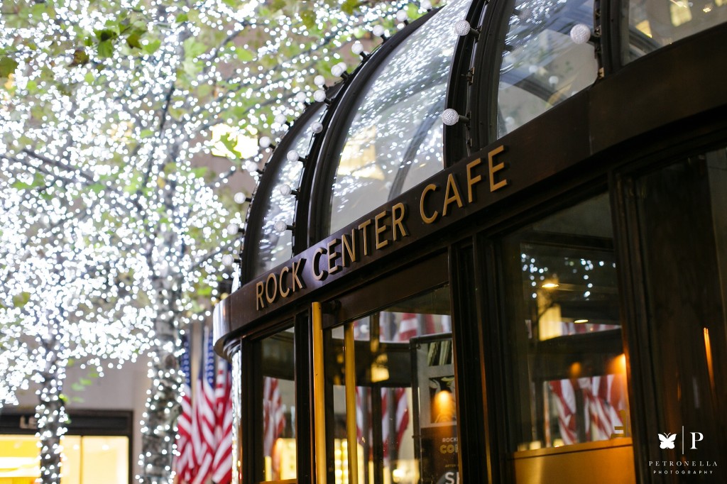 New York Rockefeller_Skating_Marriage_Proposal_Guillermo_Paola_Petronella_Photography (1)