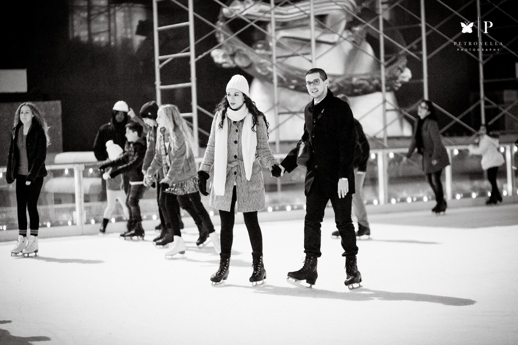 New York Rockefeller_Skating_Marriage_Proposal_Guillermo_Paola_Petronella_Photography (2)